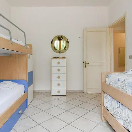 Apartment Welcomely - Lido 97 Beachfront *